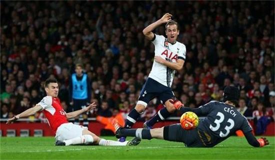 德能够进球 德能够进球