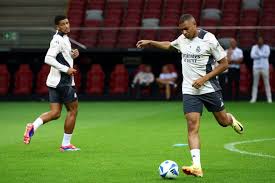 卡塔尔等硬 卡塔尔等硬